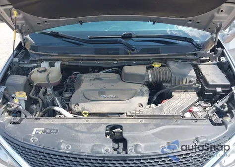 2019 Chrysler Pacifica Limited z USA, uszkodzony, nr VIN 2C4RC1GG0KR532848